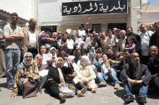 L&rsquo;affichage des listes de bénéficiaires met le feu aux poudres,Les logements de la colère