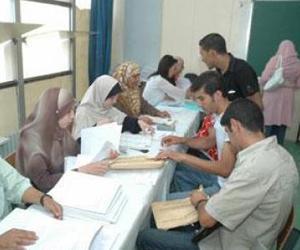 Pour exiger la libération du maire de Zéralda,Des citoyens observent un sit-in en face de l’APC