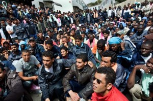 Italie: 2.000 migrants ont débarqué à Lampedusa ce week-end