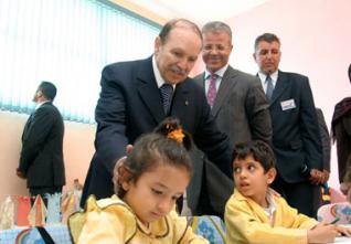 Le président Bouteflika préside une réunion d’évaluation du secteur de l’Education nationale : Veiller à améliorer la qualité du système et à en réduire les déperditions