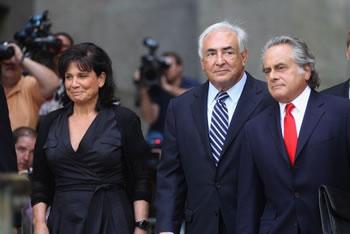 Le procureur abandonne les poursuites contre lui,DSK sort de la tourmente