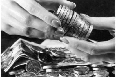 Les femmes sont-elles matérialistes ?