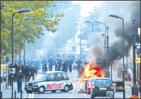 Londres, Manchester, Birmingham… Vent de folie sur l’Angleterre