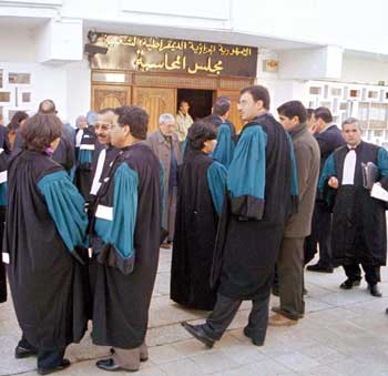 Messieurs et mesdames les juges, vous êtes la honte de l’Algérie !