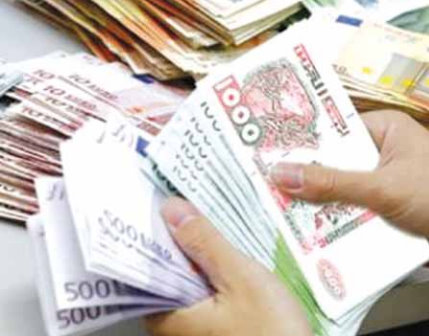 Square port saïd, plaque tournante du change parallèle: L’euro flambe à 143 DA au marché noir