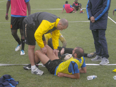 Blessé en amical contre El-Djeich de Ziani,Meghni sème la panique à Umm Salal