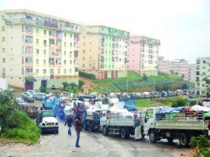 Des familles de Diar Chems à Alger refusent de rejoindre les nouveaux logements à Bir Touta