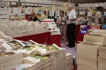 Des milliers de visiteurs au Sila,Livres à vous