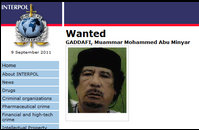 Interpol diffuse une «notice rouge» pour demander l’arrestation de Kadhafi et de son fils
