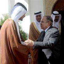 Le président Bouteflika reçoit le président du Conseil des ministres qatari