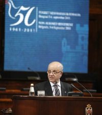 Medelci à Belgrade : “L’Algérie apportera son aide à la Libye, ce pays frère”