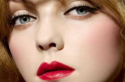 Pour un rouge à lèvres longue tenue.