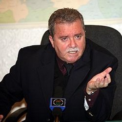 Ali-Fawzi Rébaine à propos de la tripartite : «C’est une pièce de théâtre»