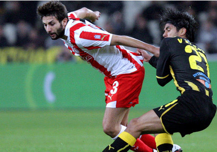Il a été titularisé lors du grand derby grec ,Abdoun gagne encore des points
