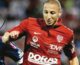 Il joue défenseur central à Dijon ,Zarour, la trouvaille de Vahid