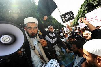 Ils ont essayé d&rsquo;incendier la maison de Nabil Karoui,Les islamistes passent à l&rsquo;acte