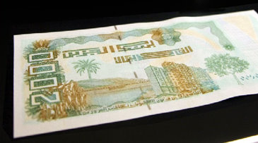 Mohamed Laksaci,«Davantage de billets de 2000 DA seront émis»
