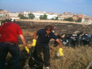 Ness El Khir à l’assaut du cimetière de Khenchela ravagé par deux incendies