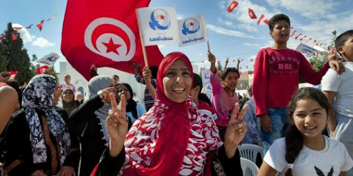 Tunisie : Les premiers résultats officiels confirment la victoire du parti islamiste Ennahda