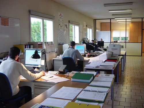 Une enveloppe 735 millions de DA pour raccorder les établissements de la formation à l Internet (ministre)