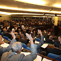 Adoption de la loi de finances et de budget 2012 : Tout pour la relance