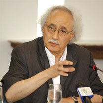 M. Babes recommande à Blida de conjuguer les efforts de développement local entre wilayas limitrophes (Barbès)