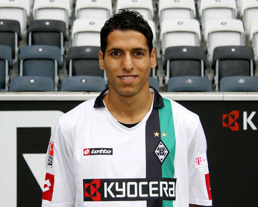 Matmour sur le banc contre Alemannia Aachen
