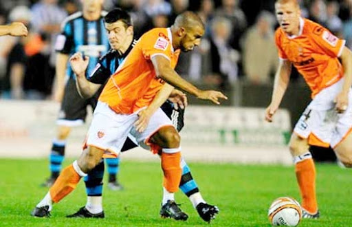 Pourquoi Kennny Jackett ne compte plus sur les services de Bouazza