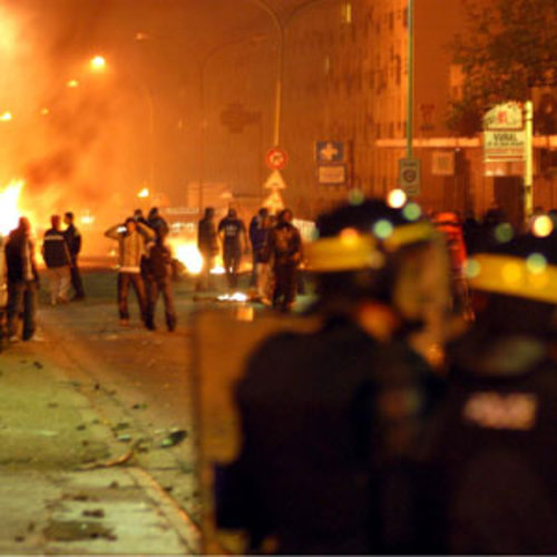 Sarkozy et son attitude envers les communautés des immigrés établies en Hexagone,De « racaille » à l’« l’identité », un mépris total et affiché