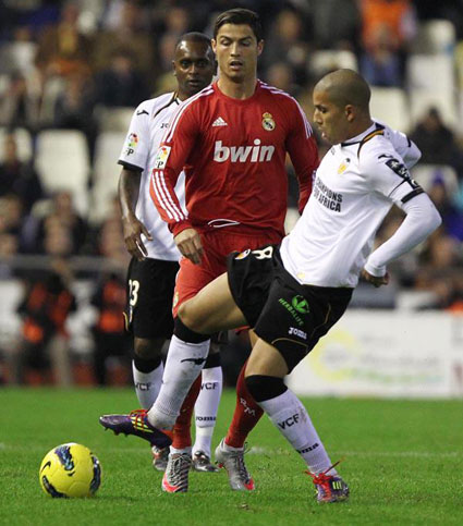 Un Feghouli juste moyen face au Real