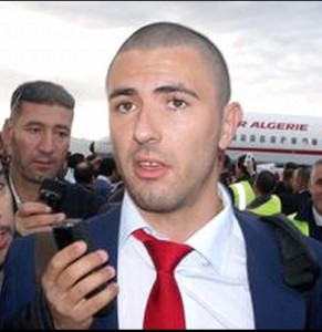 Yahia : «Porter  le brassard m’honore»