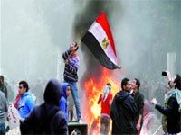 8 morts et 229 blessés dans des heurts au Caire,Les égyptiens balancent entre “révolution” et “contre-révolution”