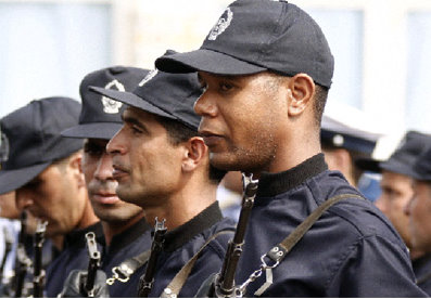 Arrestations de fugitifs,saisie de kif traité et de sabres,3500 policiers participent aux opérations «Réveillon» à Alger