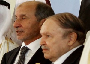 Bouteflika adresse un message à Abdeldjalil,L&rsquo;Algérie réaffirme son attachement au renforcement des liens avec Tripoli