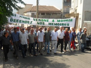 Des anciens militaires marchent à Tizi Ouzou