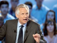 Il considère que “c’est une erreur de légiférer sur la mémoire” De Villepin relance la polémique sur le génocide algérien