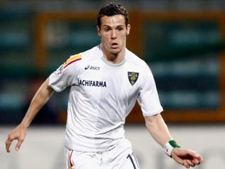 Italie – Lecce : l&rsquo;Algérien Djamel Mesbah dans le viseur de Tottenham