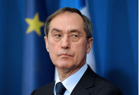 La problématique de l’émigration plombe les relations algéro-françaises ,Le difficile compromis entre Alger et Paris