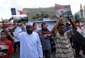 Législatives en Egypte: les listes islamistes remportent 65% des voix (officiel)