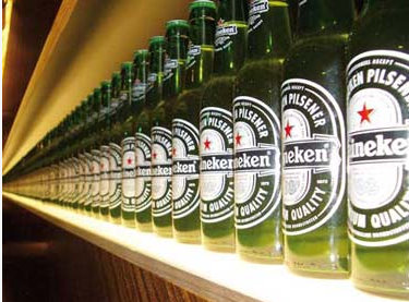 Les producteurs de boissons alcoolisées arrosent Ahmed Ouyahia de chiffres