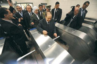 Métro, tramway, autoroute mais aussi émeutes, grèves et pénuries ,2011 : l’année de tous les doutes et de tous les espoirs