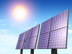 Production de panneaux solaires en Algérie : une usine privée opérationnelle en mars 2012