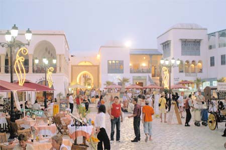 Réveillon 2011: 100 000 Algériens en fête en Tunisie