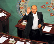 Tunisie /Il a été élu hier par la Constituante Marzouki, le nouveau Président
