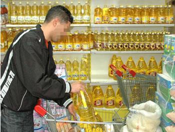 2000 travailleurs paralysent le complexe cevital de Béjaia en criant à la hogra,Huile et sucre, la pénurie menace