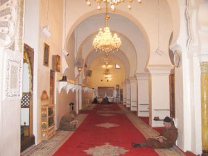 Alors que les mosquées sont interdites de campagne électorale,Les imams mobilisés contre l’abstention