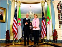 Conférence de presse de Mourad Medelci et hillary clinton