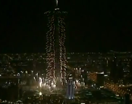 Dubaï célèbre le Nouvel An avec un spectacle éblouissant feu d&rsquo;artifice