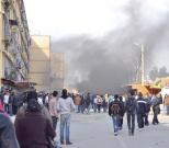 Ils maintiennent la pression et exigent le départ du wali de laghouat,Marche des citoyens vers le siège de la wilaya et de nouveaux affrontements
