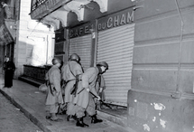 La grève des huit jours en 1957. Peuple algérien